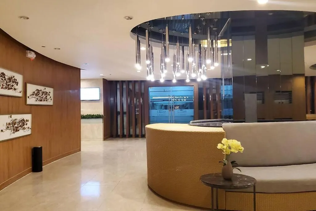 Апарт-отель Shore 2 1Br Suite With Balcony Within Mall Of Asia Complex Пасай