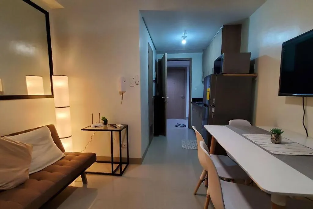Shore 2 1Br Suite With Balcony Within Mall Of Asia Complex Пасай Апарт-отель